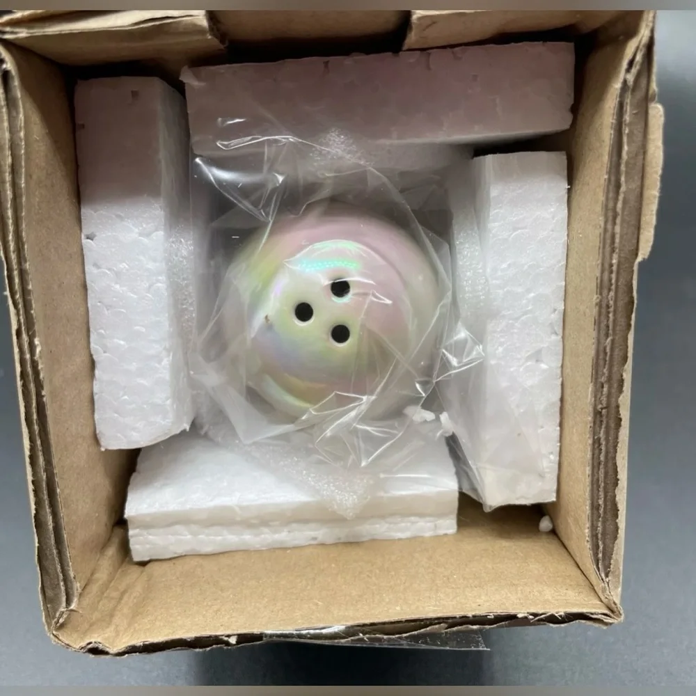 NIB Anthropologie Merry Luster Ceramic Stoneware Salt & Pepper Snowman